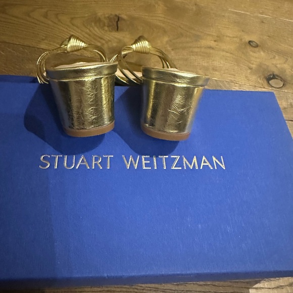 Stuart Weitzman Metallic Gold Knot-Front Heeled Sandals - Picture 11 of 16